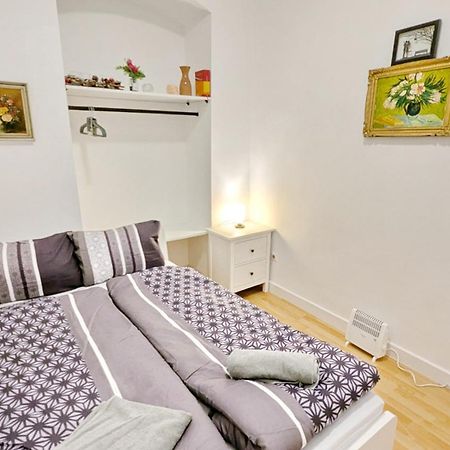 Cozy Rooms In Lugner City Area เวียนนา ภายนอก รูปภาพ