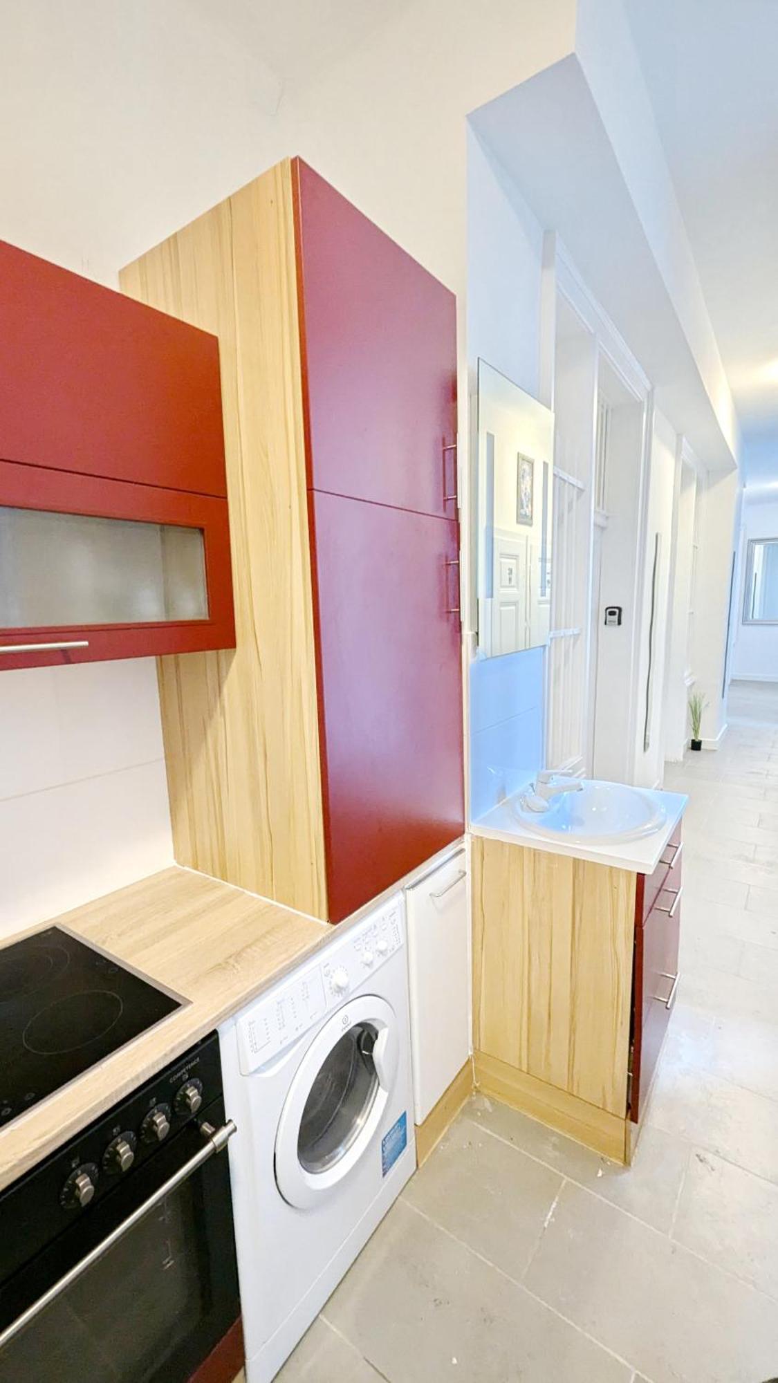 Cozy Rooms In Lugner City Area เวียนนา ภายนอก รูปภาพ