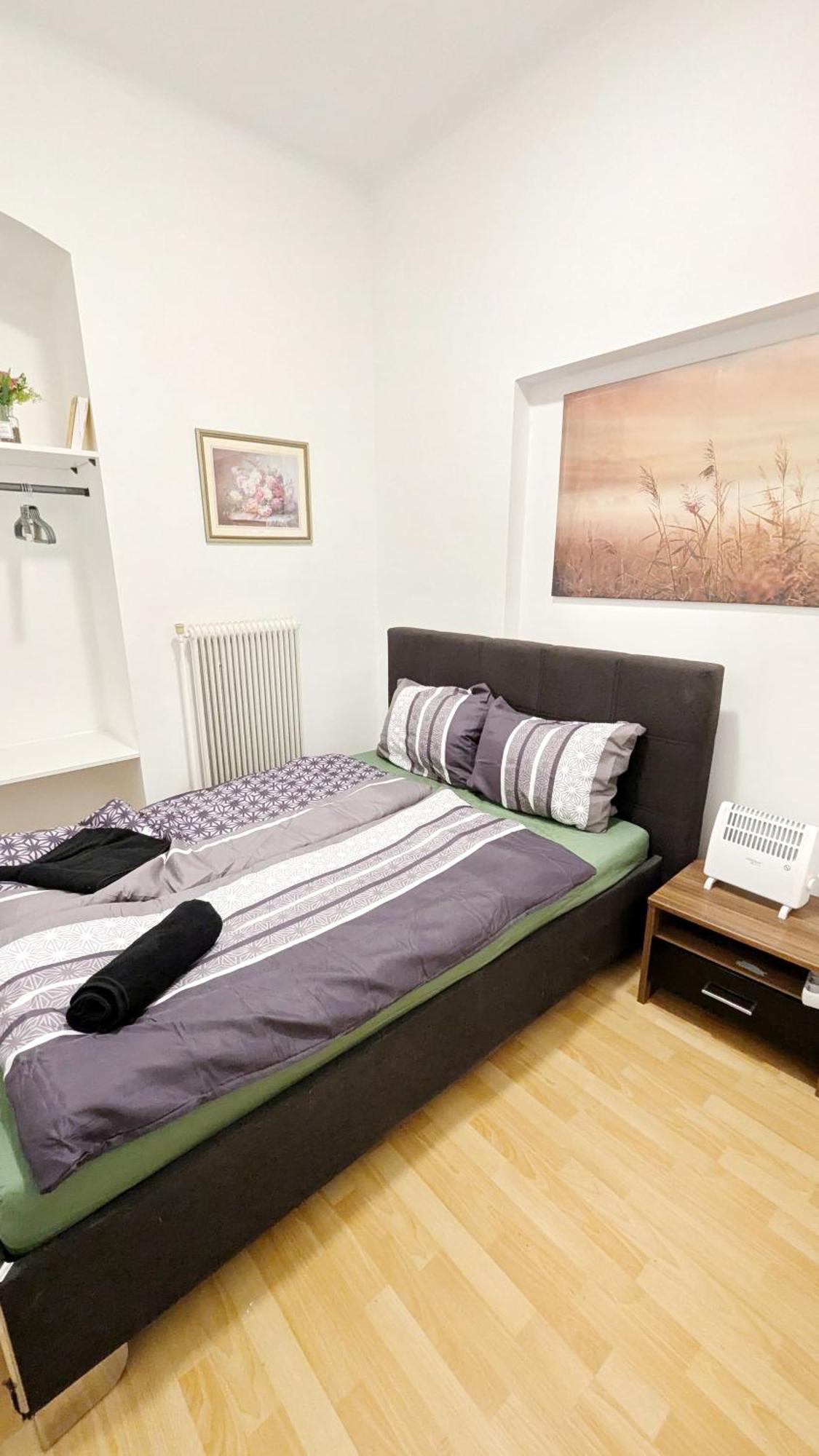Cozy Rooms In Lugner City Area เวียนนา ภายนอก รูปภาพ
