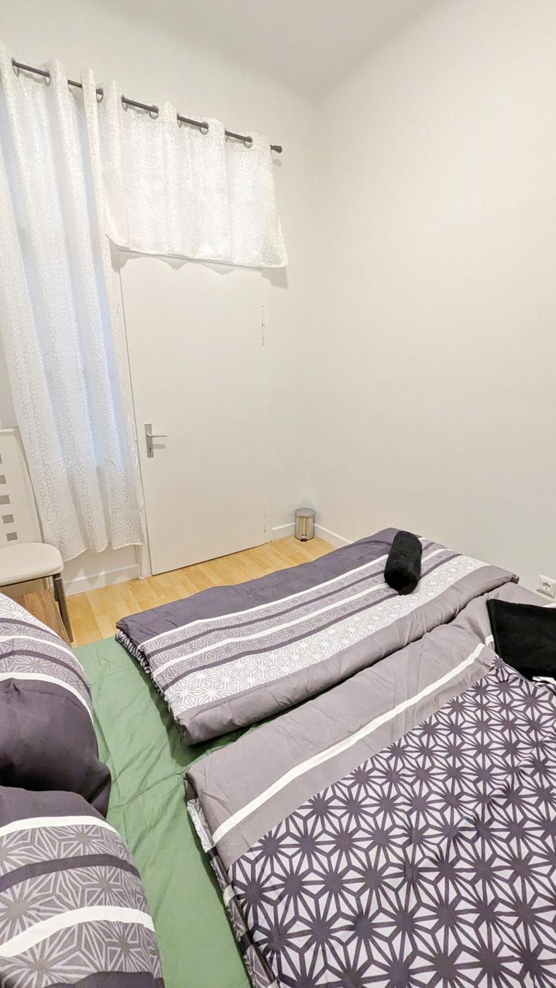 Cozy Rooms In Lugner City Area เวียนนา ภายนอก รูปภาพ