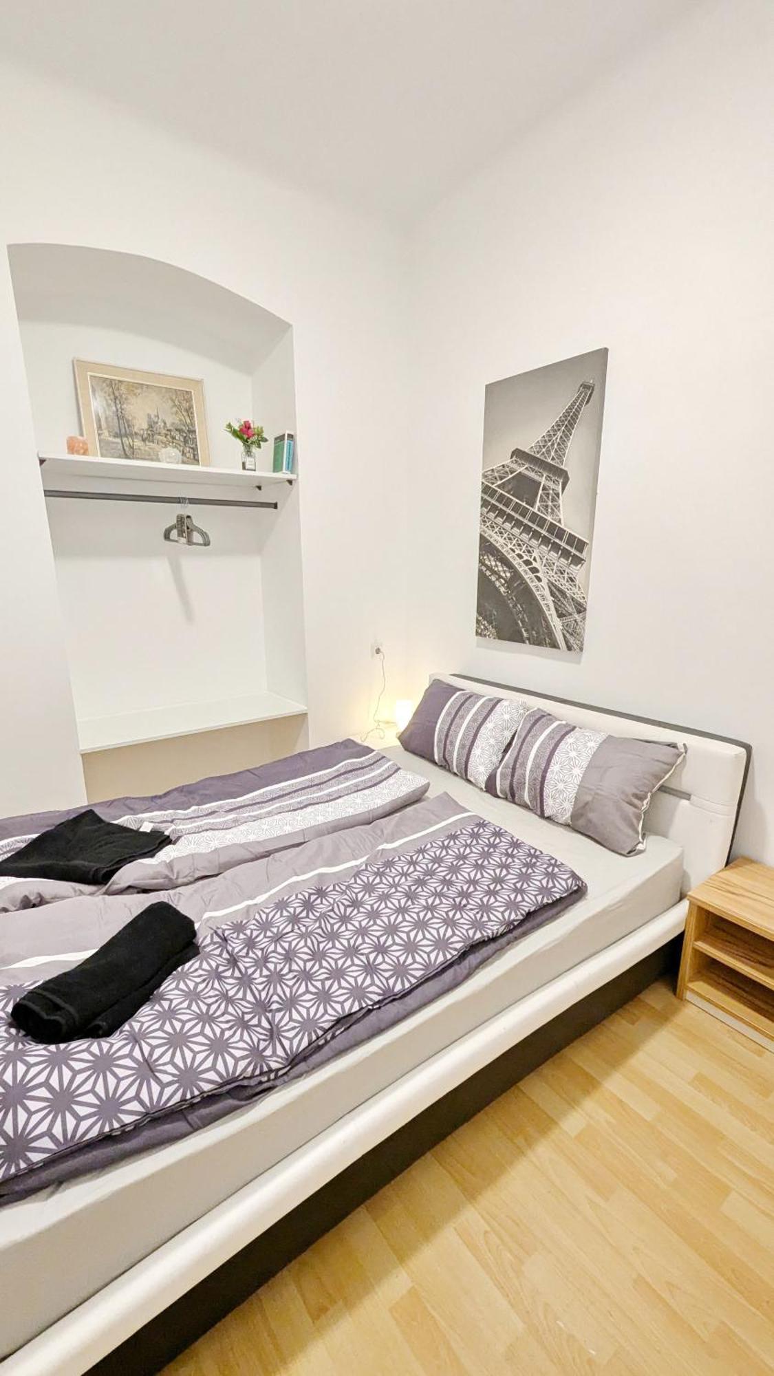 Cozy Rooms In Lugner City Area เวียนนา ภายนอก รูปภาพ